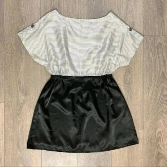 Mink Pink Stripes Satin Mini Dress Short Sleeve Black White Nautical Size Small - Picture 15 of 16